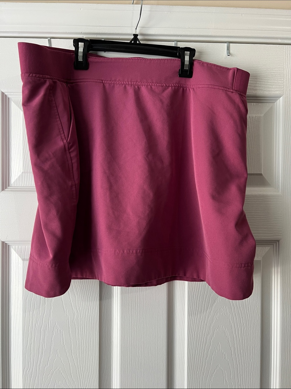 32 Cool Fuchsia Athletic Skort with Stretch Waistband